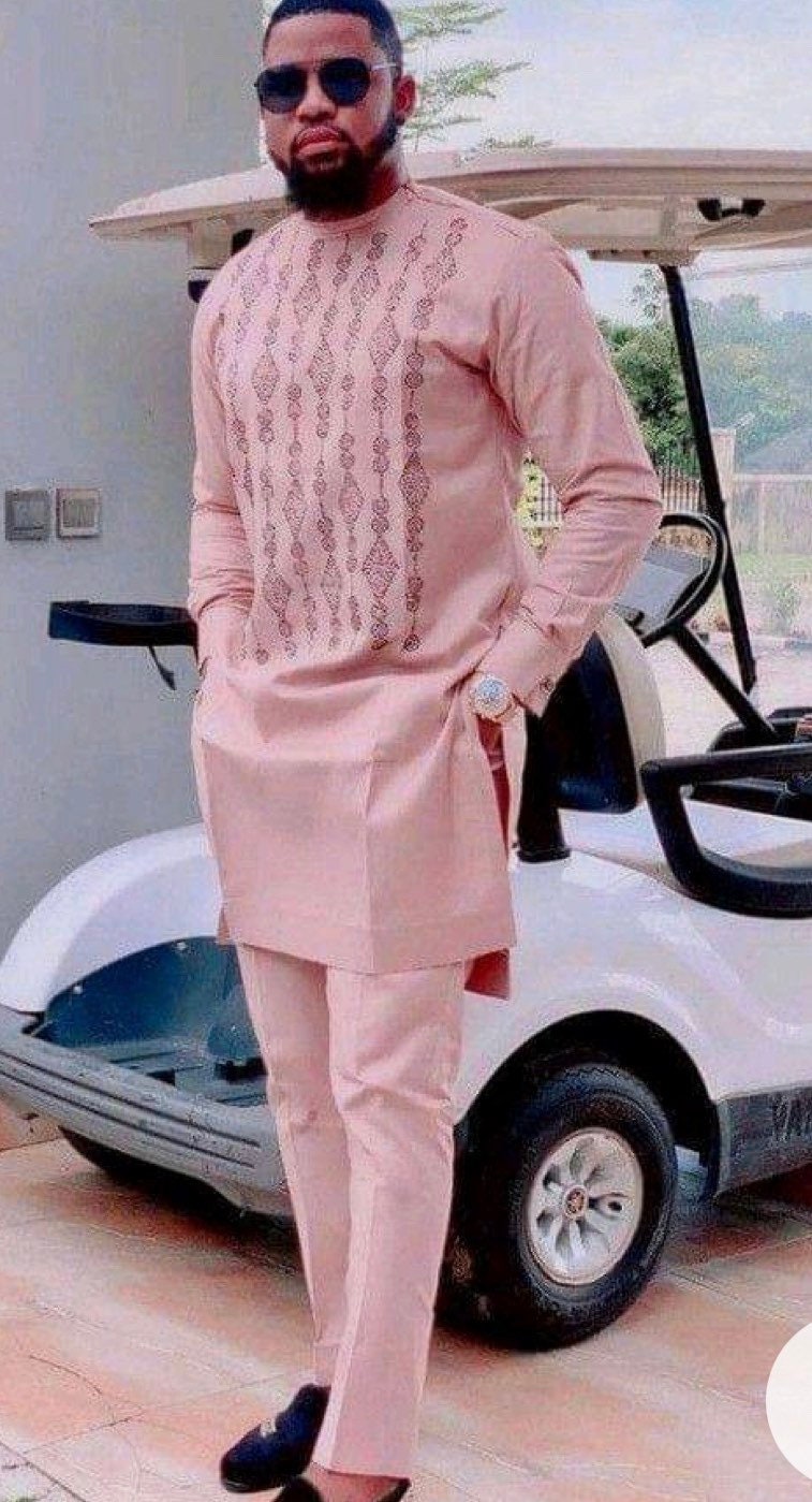 Men wedding out fit Africa out fit, luxury men’s clothing for African wedding African wedding suit. Senator out fit out fit.