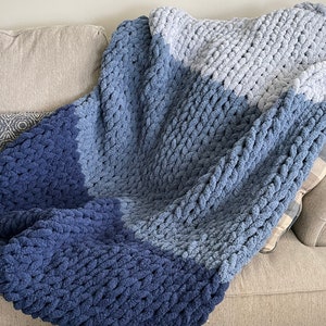 Handmade Ombre Chenille Knit Blanket: Chunky Bed & Couch Throw