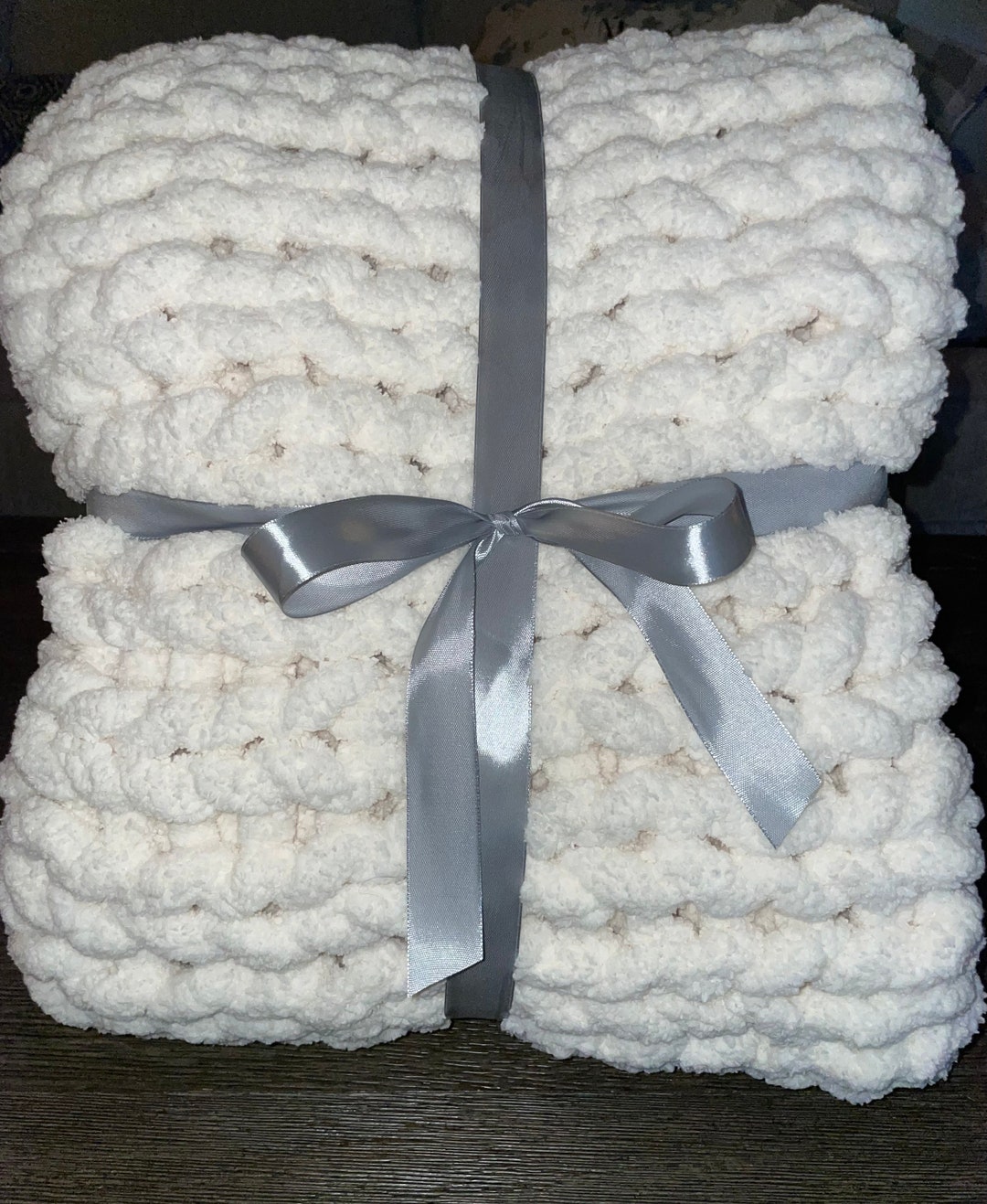 Handmade Chunky Knit Blanket: Vintage White Chenille Throw UK