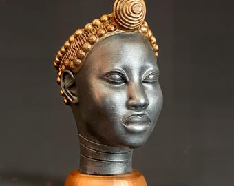 Crowned Head of an Oni – 3D Printed Ife Yoruba Sculpture, African Royalty Art, Black History Decor, Afrocentric Home Accent