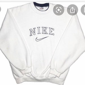 white nike vintage sweatshirt