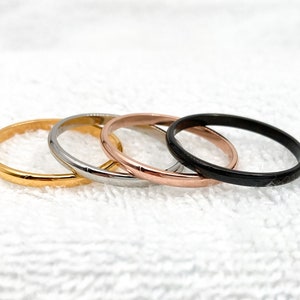 Wedding Band Rings, PVD Stainless Steel Classical Plain Stackable Rings for Unisex, Size 4-10, Wedding Gift for Friends, Fashion Jewelry