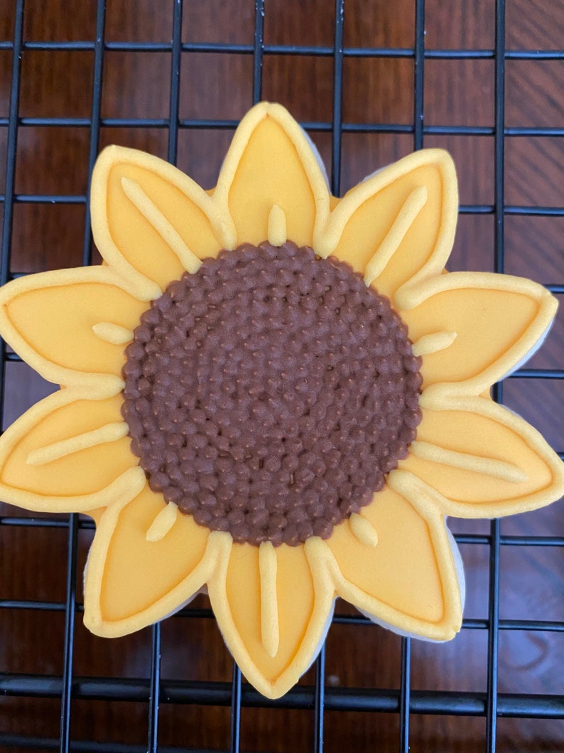 Sunflower Sugar Cookies image 0