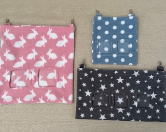 Fleece Hay Bag for Rabbit/Guinea Pig: Small Animal Feeder