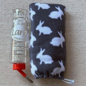 Fleece Insulated Water Bottle Cover for Small Pets: Anti-Freeze Protection