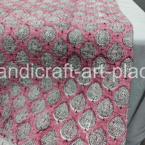 Colcha de algodão Kantha Stitch feita à mão: manta boho com estampa floral