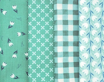 Green Fat Quarter Bundle, Curated Fabric Bundle, Flowers and Gingham, Floral FQB, Four Piece Fat Quarters, Aqua Teal White