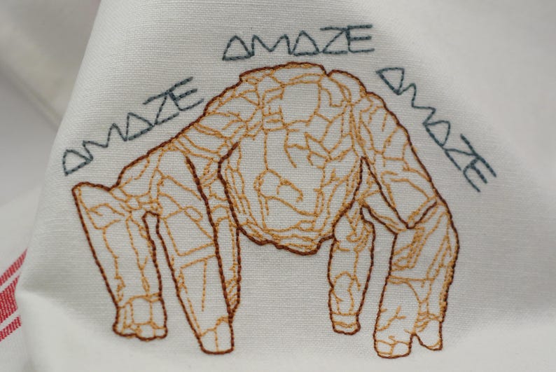 Rocky "Amaze Amaze Amaze" Embroidered Tea Towel - Redwork - Retro - Made in the USA immagine 4