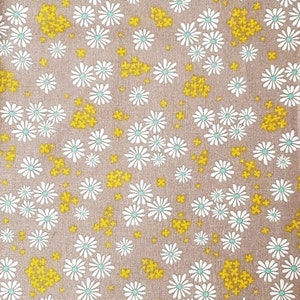 1/4 Quarter Yard Precut Fabric, Starburst Brick Red Rust Gold Mum Flower  Burst Fabric, 100% Cotton, Emma & Mila Fabrics 