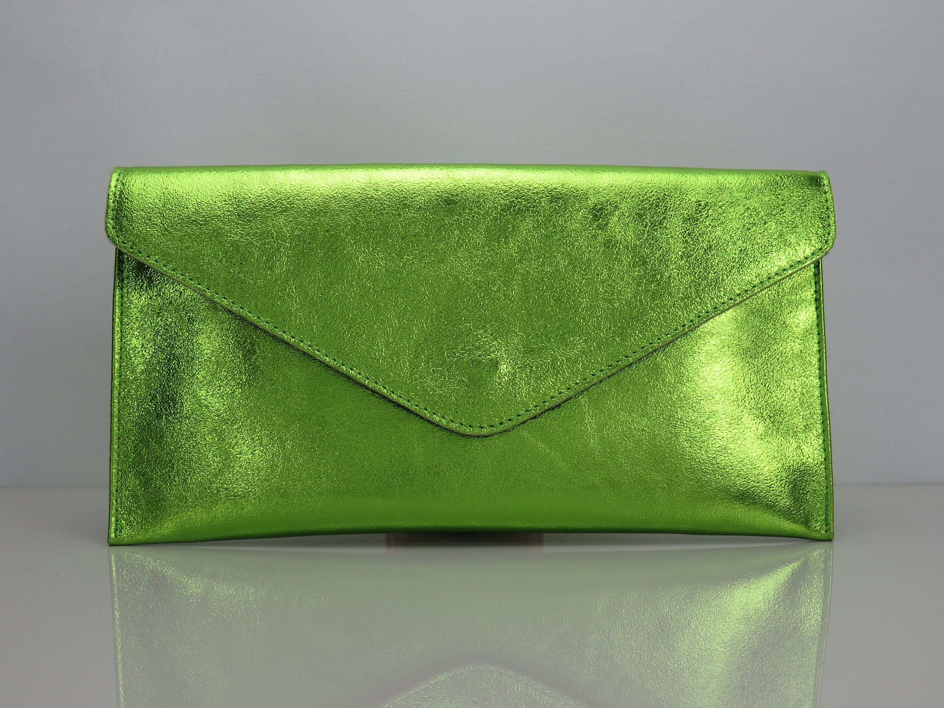 Discover more than 78 bright green clutch bag super hot - in.cdgdbentre