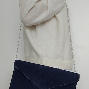 Enveloppe de soirée en cuir daim véritable Navy Suede Clutch Bag Crossbody Shoulder Bag Bridesmaid Gift Versatile Elegant Wristlet & Chain Strap image 8