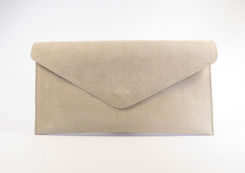 Véritable daim cuir enveloppe de soirée beige pochette bandoulière bandoulière demoiselle dhonneur cadeau polyvalent élégant bracelet et bracelet chaîne image 1