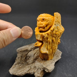 Antler Carved Unique Monster Beggar Statue,Exclusive Carved Toad Gift, Beggar Figurine Carved Art,Handcarved Personalized Sculpture,Only One