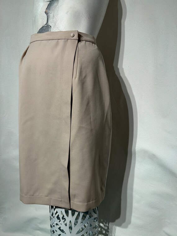 1980s Thierry Muglar beige pencil skirt. - image 5