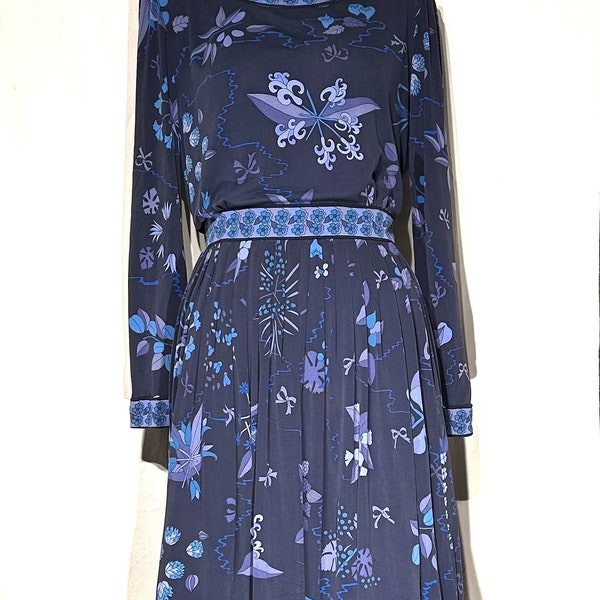 Circa 1970 Bessi, Saks Fifth Avenue floral blue tone’s GORGEOUS dress!