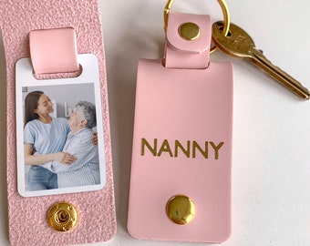 Gepersonaliseerde Nanny Foto sleutelhanger / Vegan lederen foto sleutelhanger / Moederdag cadeau voor haar / Verjaardag kerstcadeau voor oma / NKWCM