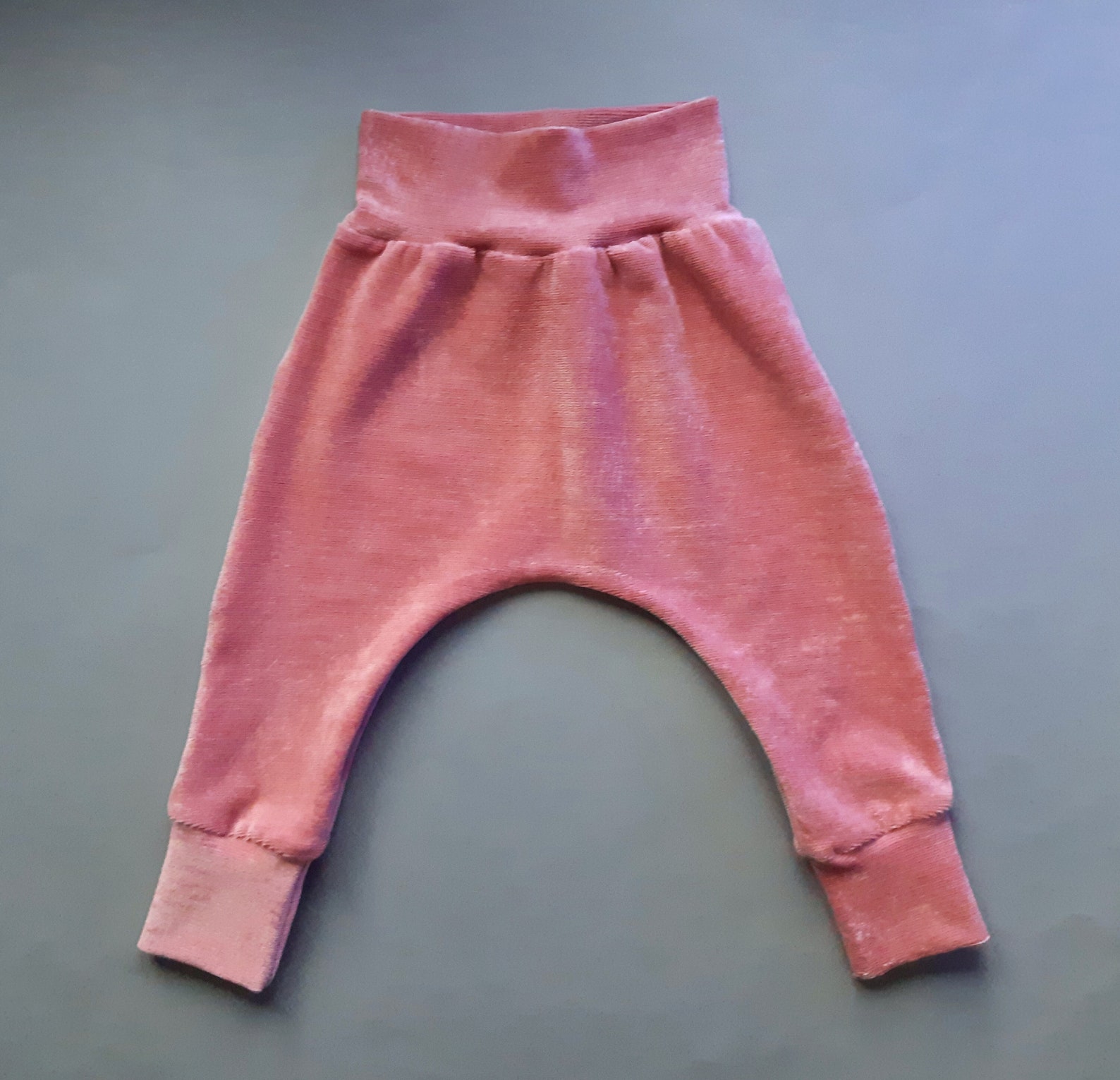 russell slim fit joggers