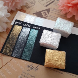 Glittery Gold and White Synthetic Mica Watercolors shiny metallic paints