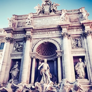Trevi Fountain // Rome print// Italy wall art // travel photography // digital download // digital print // photography // wanderlust