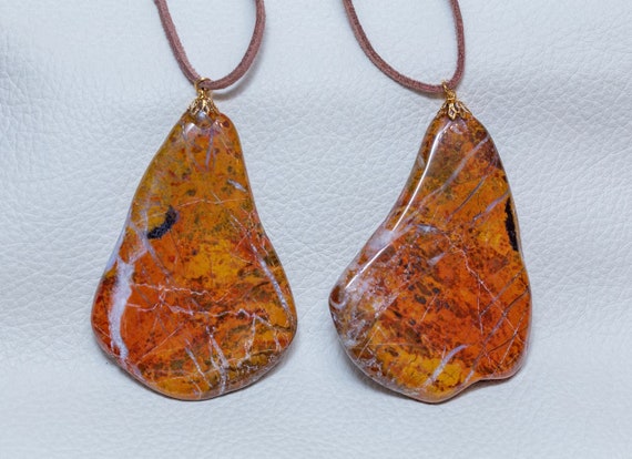 Ein Set von 2 Jaspis Anhängern | Etsy