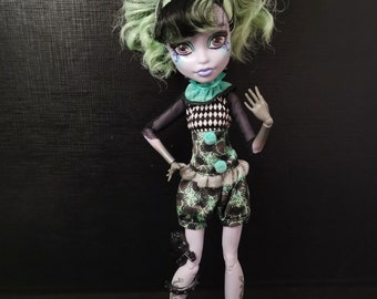 Monster High Twyla Boogeyman Doll "Freak du Chic" (Circus/Circus) Very Rare