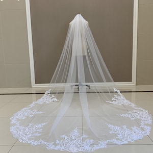Hochzeit-Spitzenschleier Einschichtig Weiß oder Elfenbein Brautschleier Lange Kathedrale Spitze Appliaktion Brautschleier