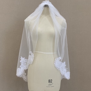 Wedding Lace Veil One Layer 80CM Short Lace Trim Bridal Veil Soft Tulle Veil White/Ivory Lace Veil Elbow Length Veil With Comb