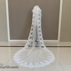 Kathedrale/Kapelle Hochzeit Spitzenschleier, Eleganter Braut Weißer / Elfenbein Spitze Schleier, Einschichtiger Romantischer Hochzeit Spitze Tüll Schleier