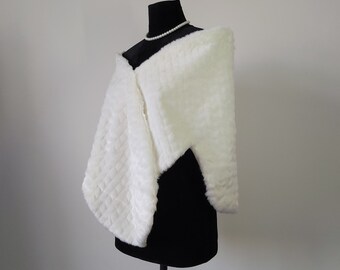 New Wedding Faux Fur Cape Shawl Stole Wrap Women Shrug Scarf Lady Bridal Soft Plush Wedding Prom Shawls Wraps Classic Bridal Shawl