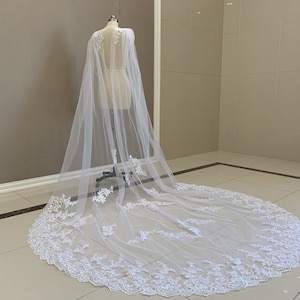 Luxury Women&#39;s Lace Shawl Cathedral Lace Applique Bridal Shwal Veil White/Ivory Wedding Lace Shawl Cape Accessories