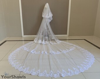 Luxurious Cathedral Wedding Lace Applique Veil, Vintage Two Layer White/Ivory Appliqué Lace Veil, Bridal Wedding Romantic Lace Long Veil