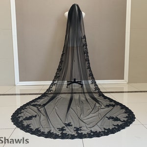 Black/White/Ivory Bridal Lace Appliquéd Veil, Cathedral Lace Applique Bridal Veil, Vintage One Layer Romantic Wedding Lace Veil