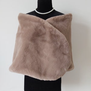 Gray Wedding Shawl Women Bridal Shawl Gray Faux Fur Shawl Wrap Shrug Stole Bridal Cape Bolero Wedding Accessories Party Shawl