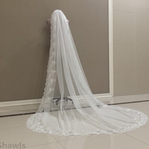 White, Ivory, Black Sequined Lace Veil, Single Layer Full Edge Lace Bridal Veil, Cathedral Wedding Lace Sequined Veil with Comb