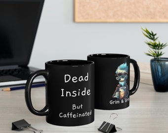 Innen tot, aber koffeinhaltig - 11 Unzen schwarze Kaffeetasse - Halloween Hipster trinken Kaffee Atticus