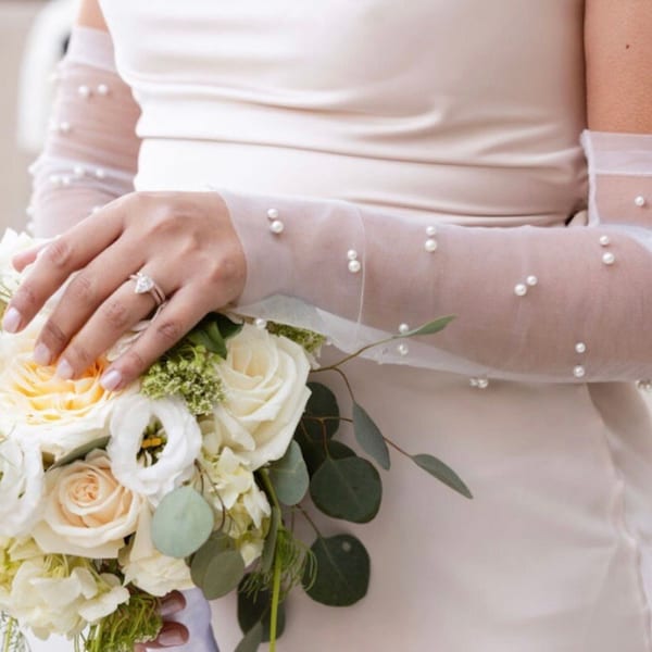 Wedding Fingerless Pearl Gloves, Bridal Tulle Gloves, Elegant  Pearl Gloves, Handmade Gloves, Bridal Shower Gift, Vintage Wedding