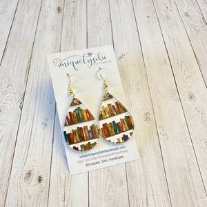 Book Earrings, bookcase dangle earrings, bookshelf earrings, Literary Earrings, Back To School Earrings, Book Lover earrings