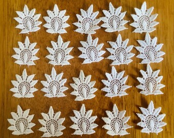 20 piezas blancas de ganchillo