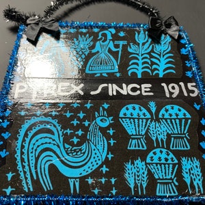 Pyrex hanging decor Amish Butterprint.