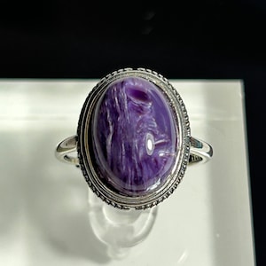 Bague charoite réglable : cabochon ovale, argent sterling 925