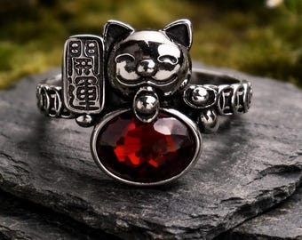 Waving Cat Ring with Red Garnet in 925 Sterling Silver - Adjustable Fortune Cat Jewellery