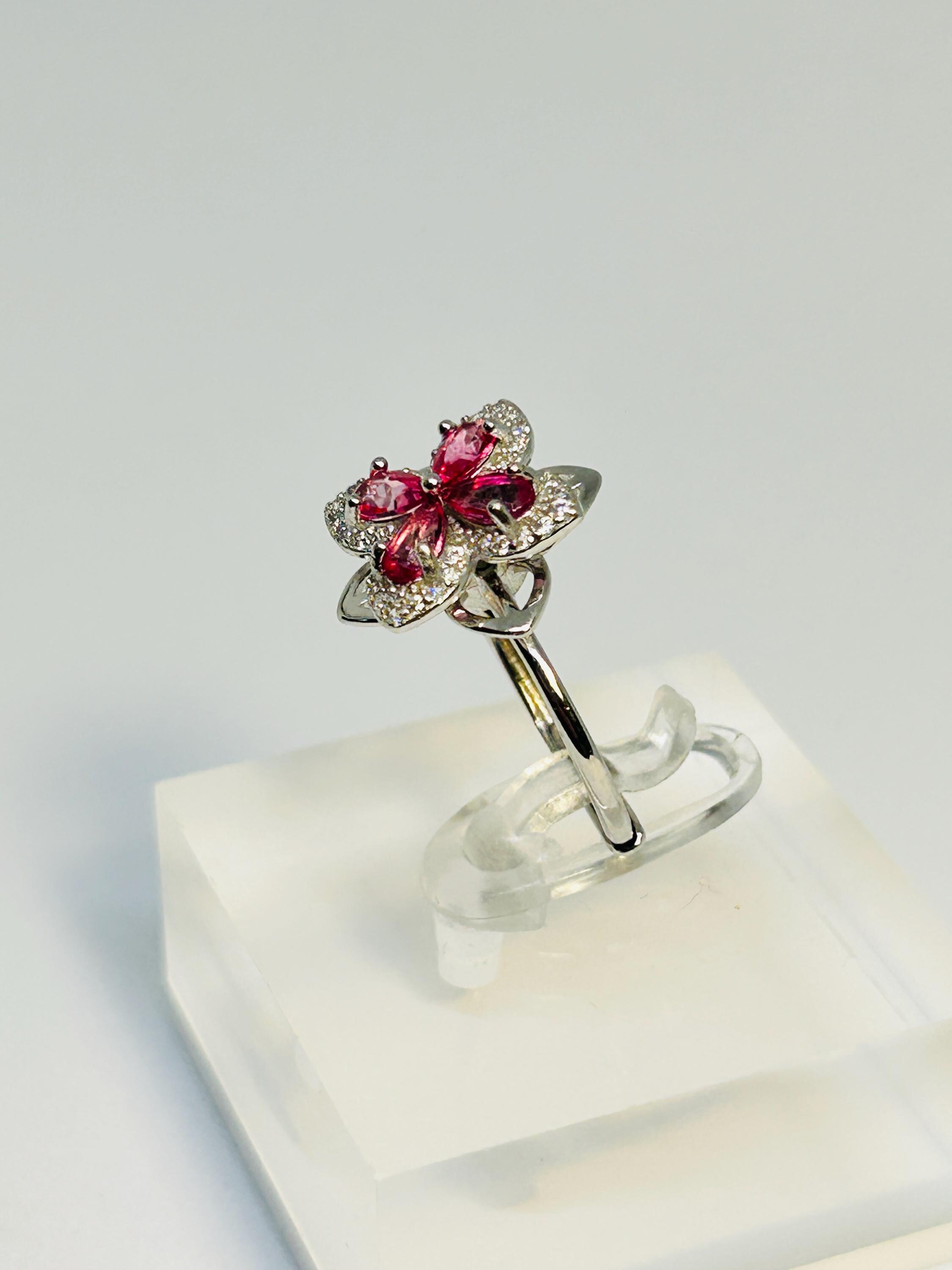 ピンクトパーズ宝石フラワーデザインスピナーリング - 925スターリング