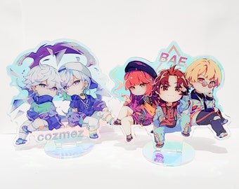 Paradox Live BAE and cozmez rainbow holographic acrylic stands