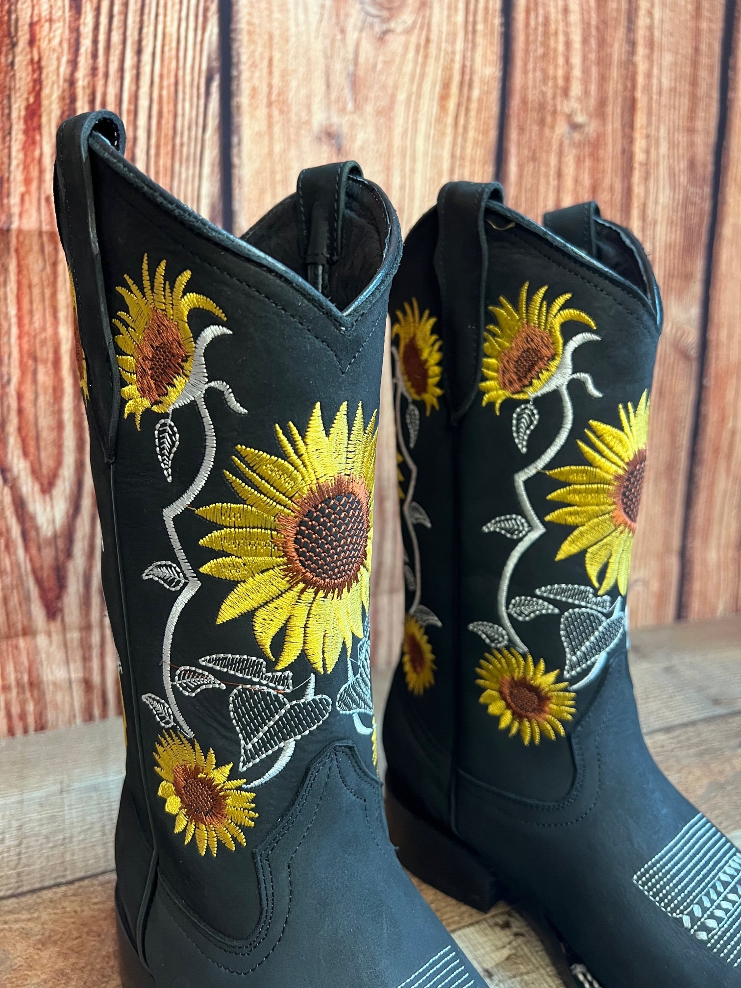 Handmade Leather Cowgirl Boots, Black Sunflower Embroidered Square