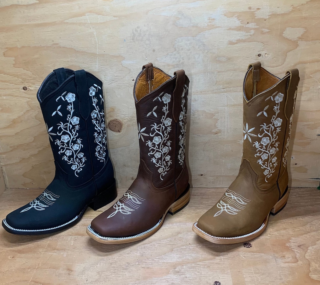 【COLOR iN ID】embroidery western boots Idyllwind Women's Icon Embroidered Western Tall Boot - Round