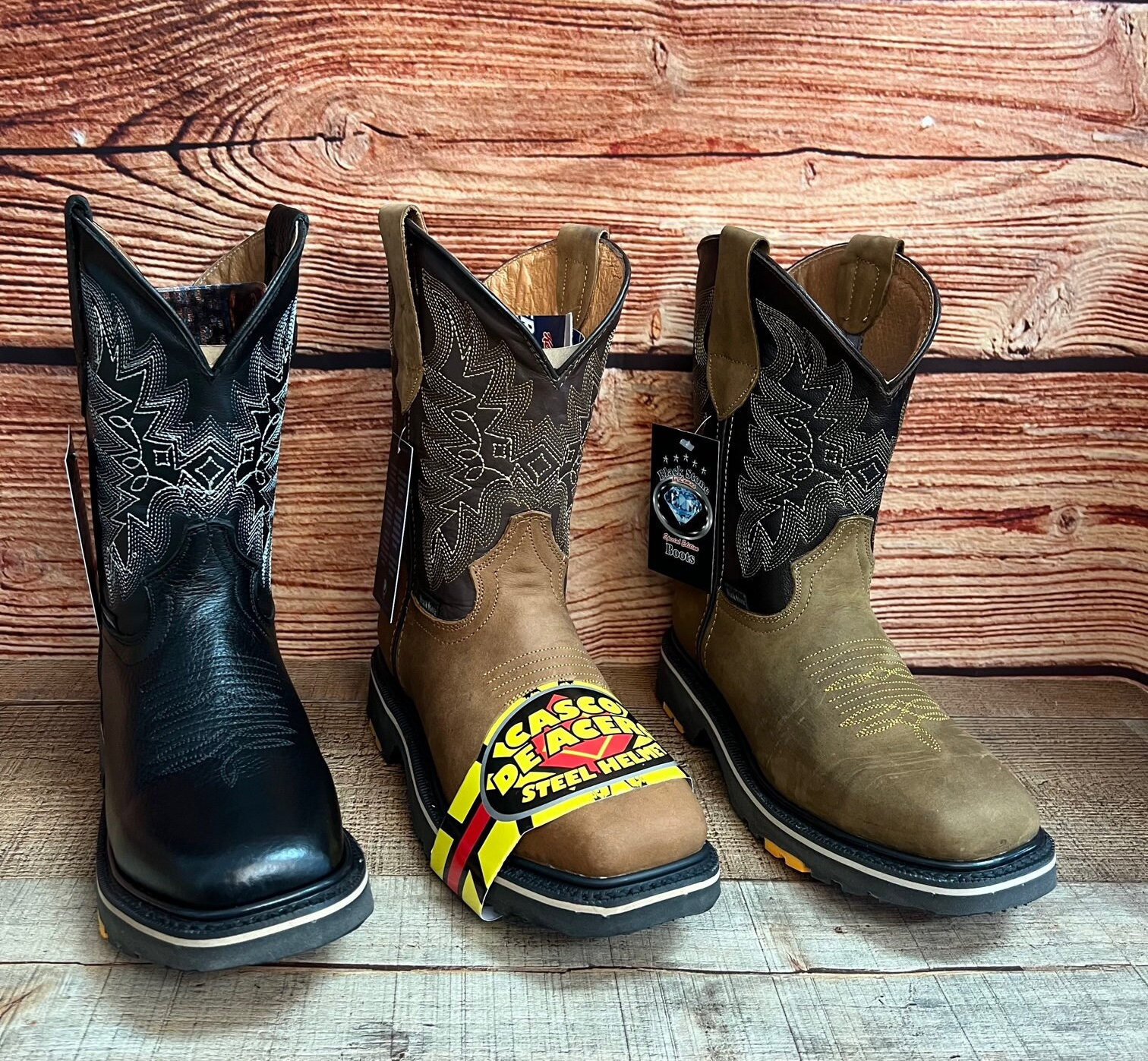 Lot de 4 crochets de bottes pour enfiler des bottes de cowboy – Accrochez  facilement les bottes avec des extracteurs de chaussures – Gagnez du temps  avec des crochets de bottes pour