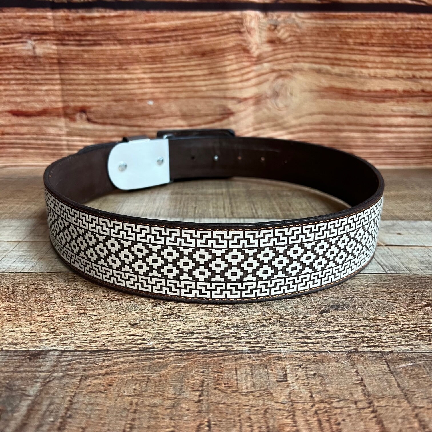 Men's Cowboy Geo Embroidered Western Belt With Phone Holder Men's Cowboy Geo Embroidered Western Belt With Phone Holder