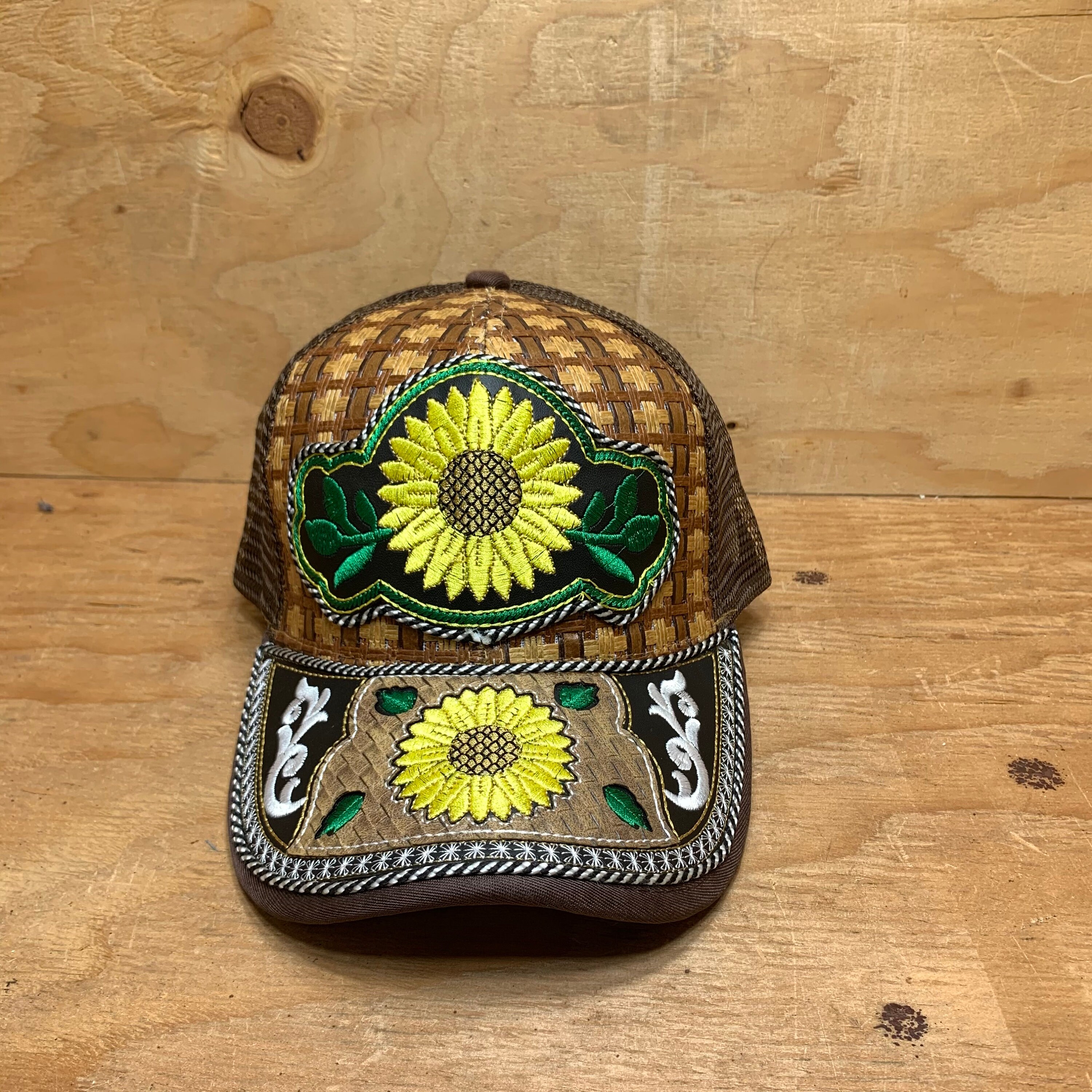 WOMEN'S Sunflower/ Rose Snap Back Trucker/ Dad Hat Cap Gorra De