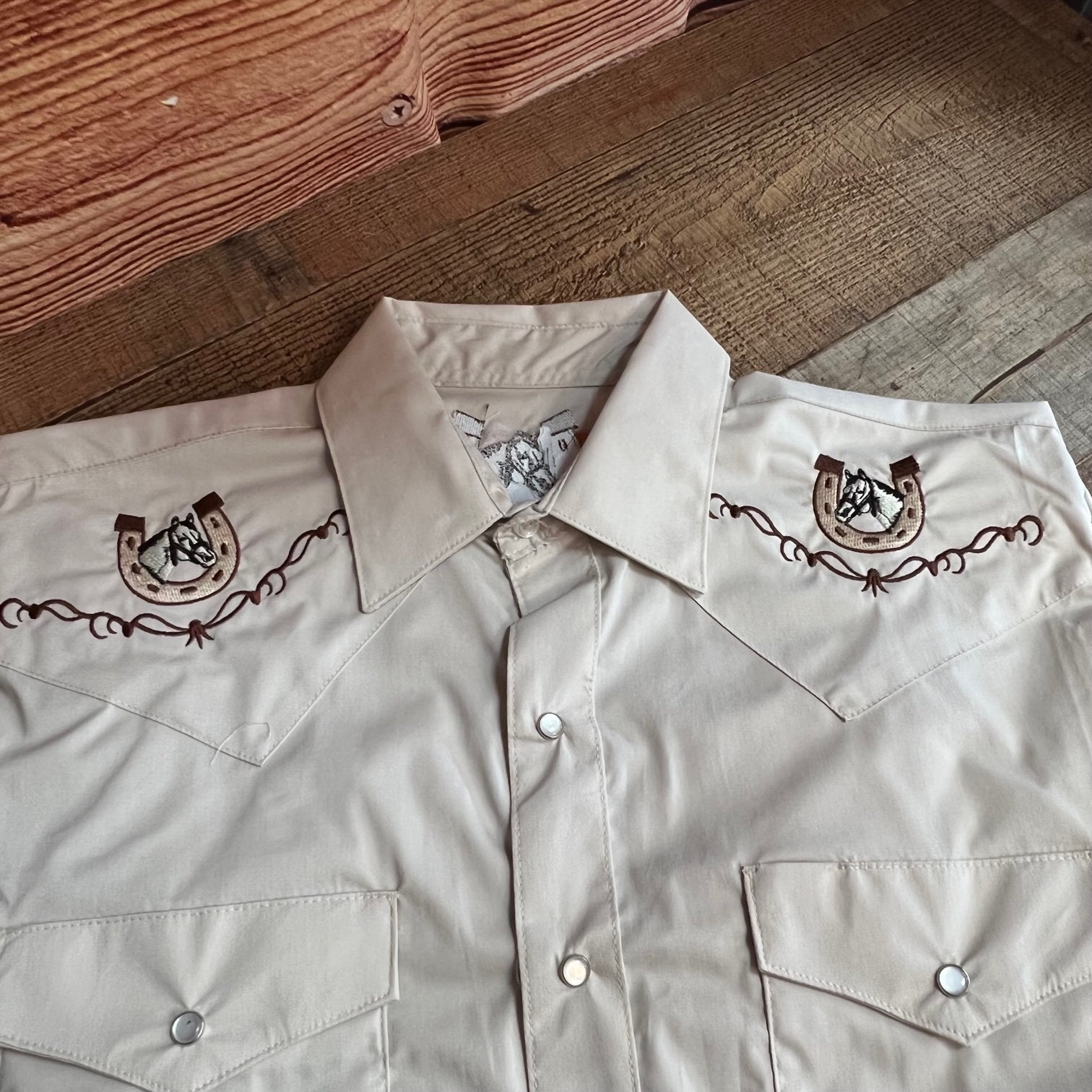 Chemise à manches longues boutonnée à imprimé floral pour hommes