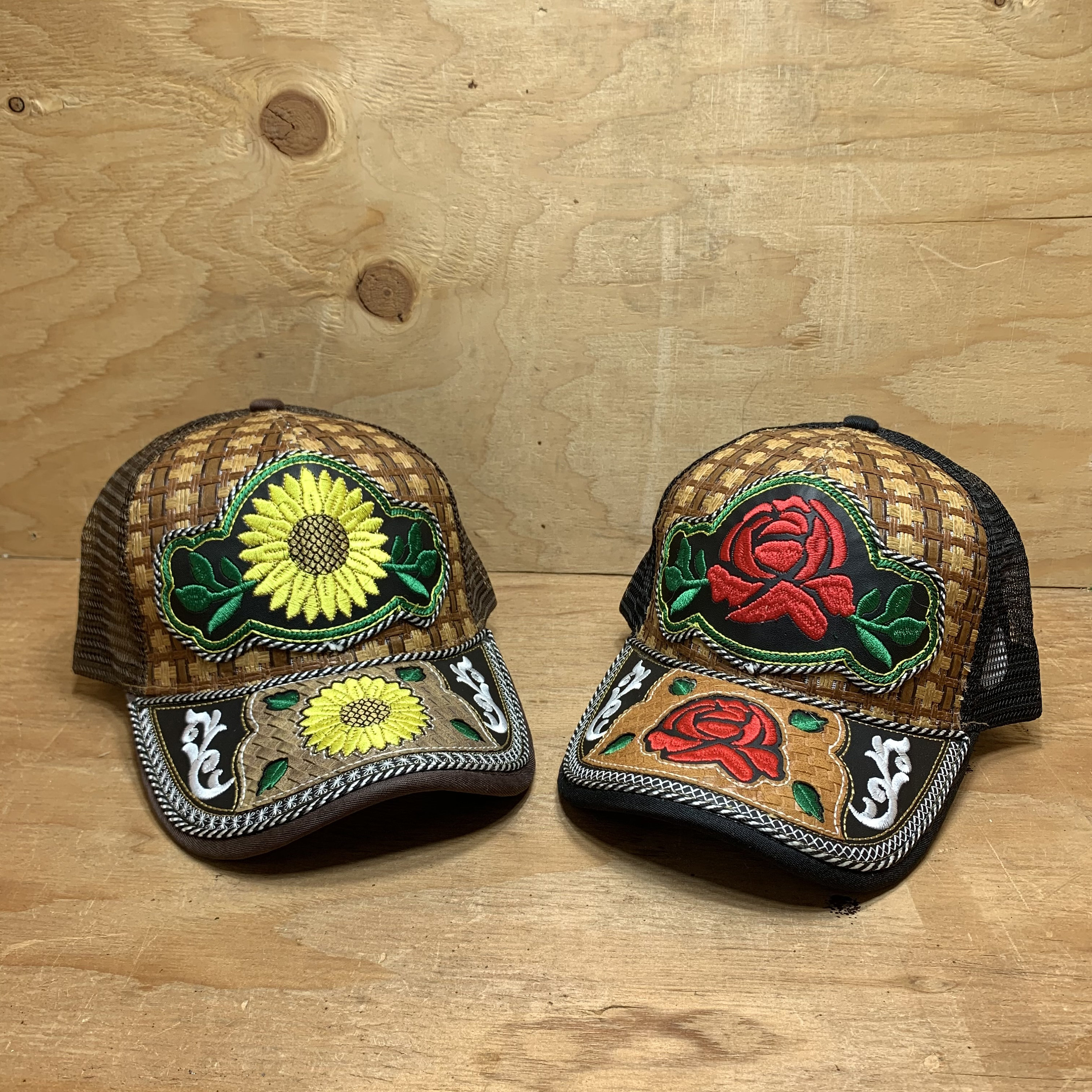 WOMEN'S Sunflower/ Rose Snap Back Trucker/ Dad Hat Cap Gorra De